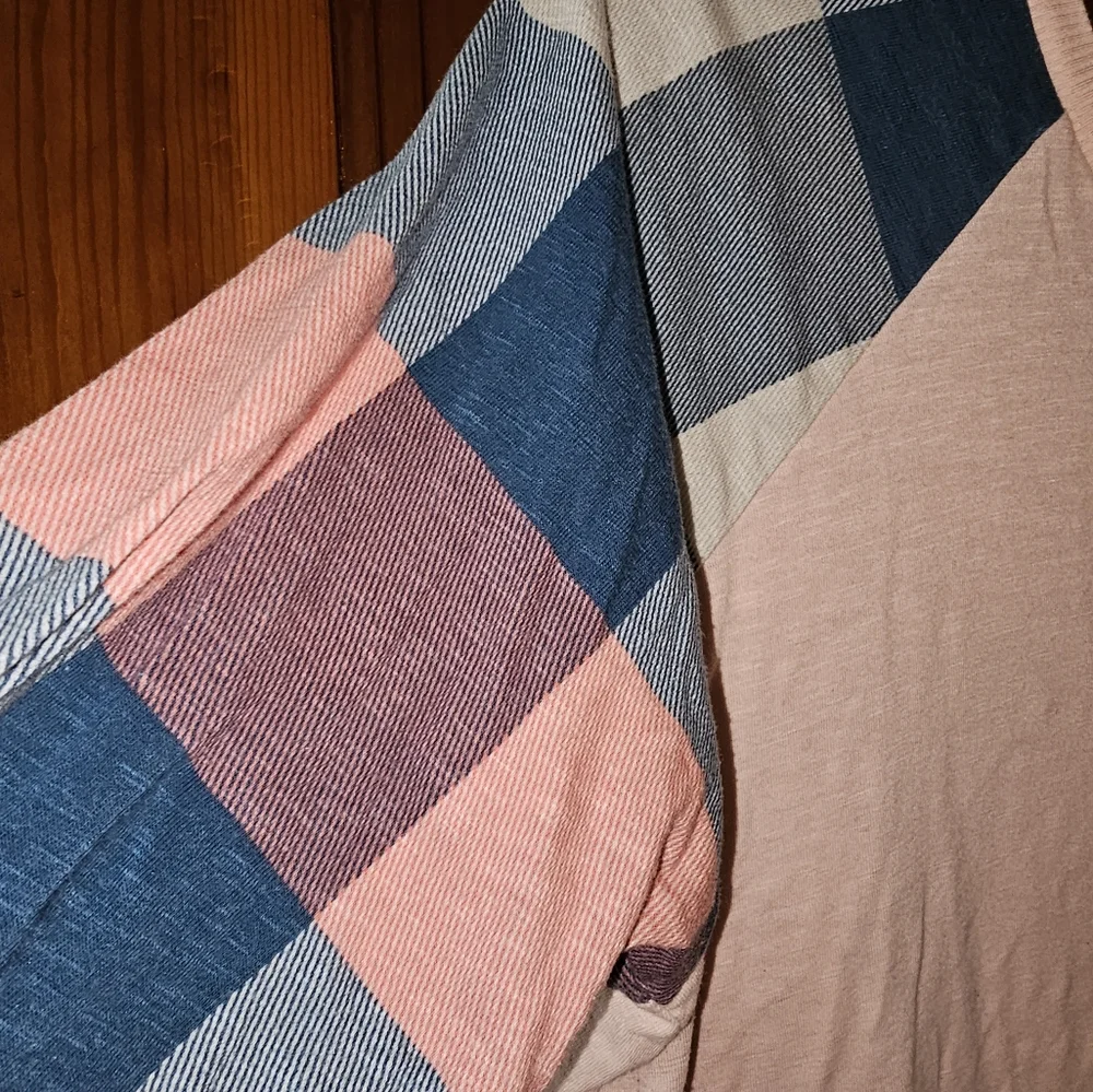 Torrid Top - Picture 2 of 4